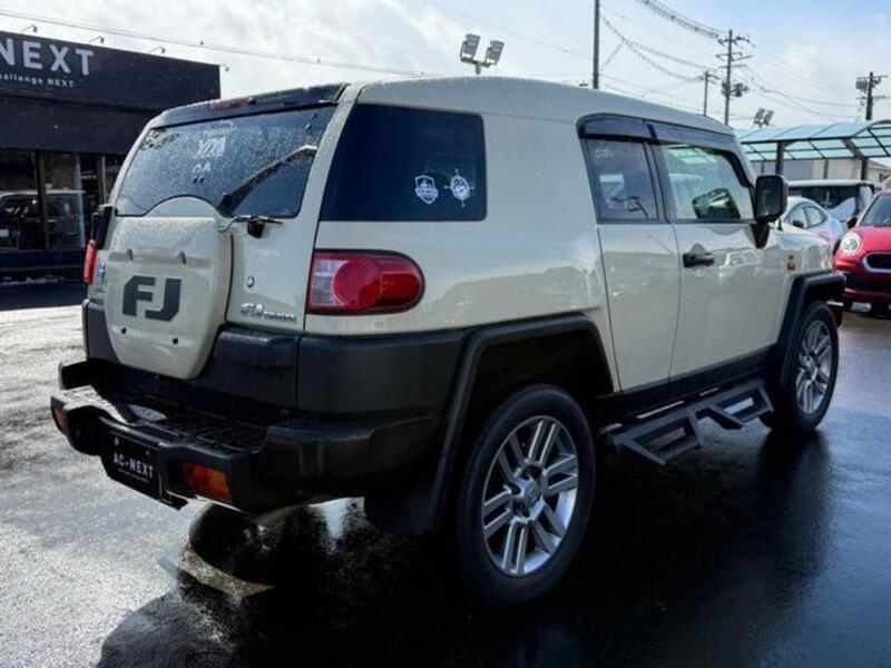 FJ CRUISER