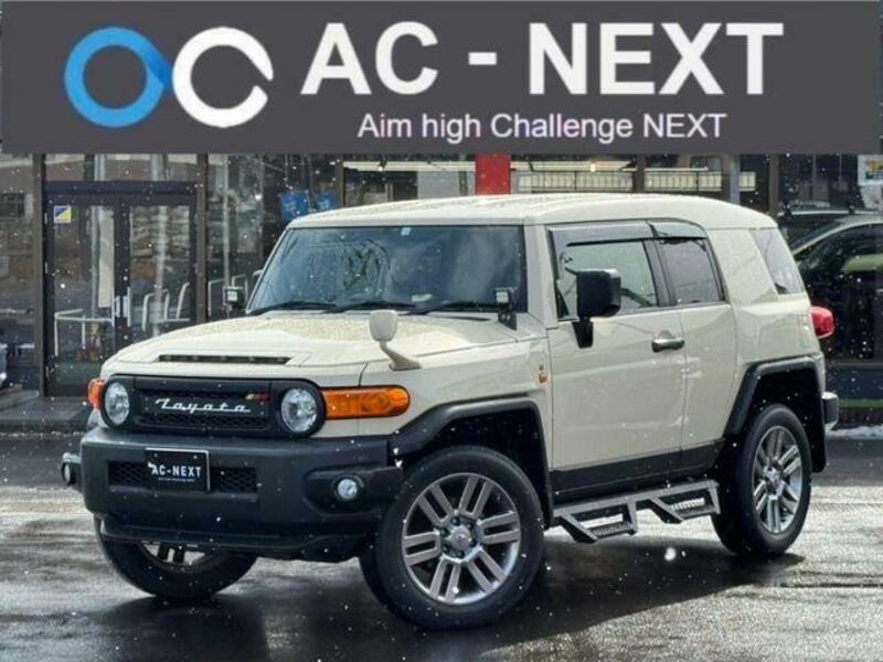 TOYOTA FJ CRUISER