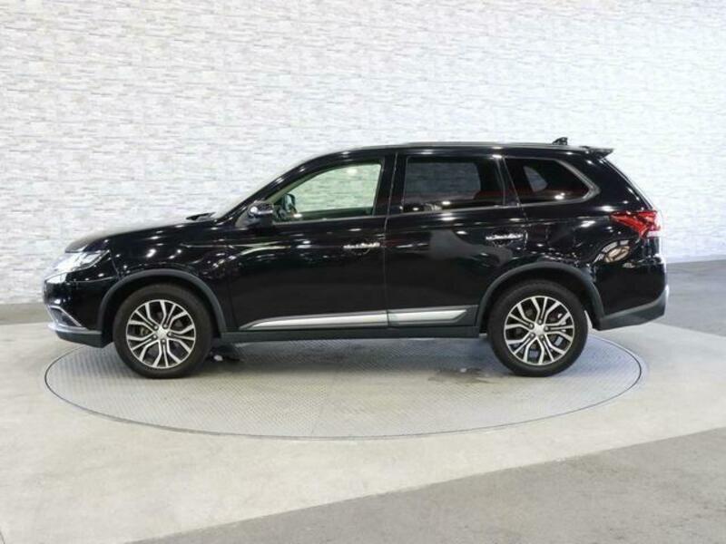 OUTLANDER