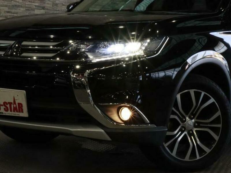 OUTLANDER