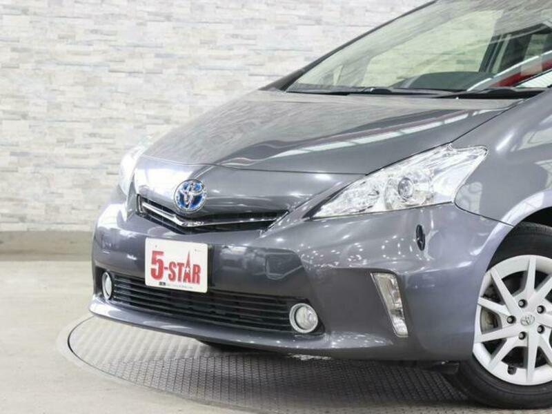 PRIUS ALPHA