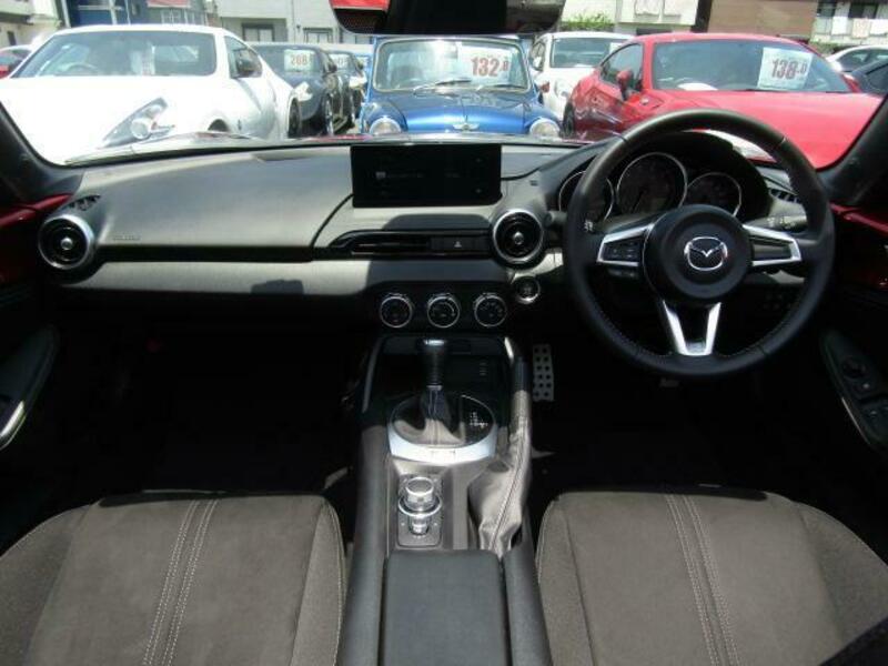 ROADSTER
