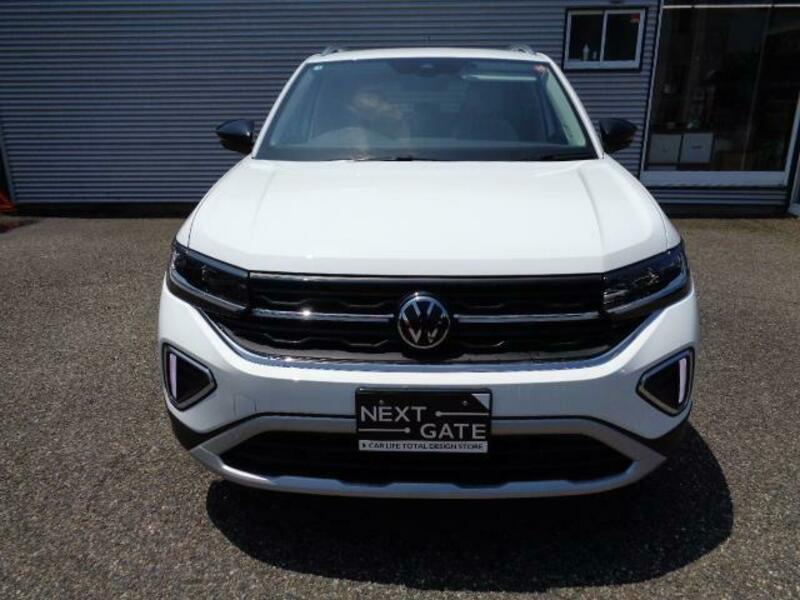T CROSS