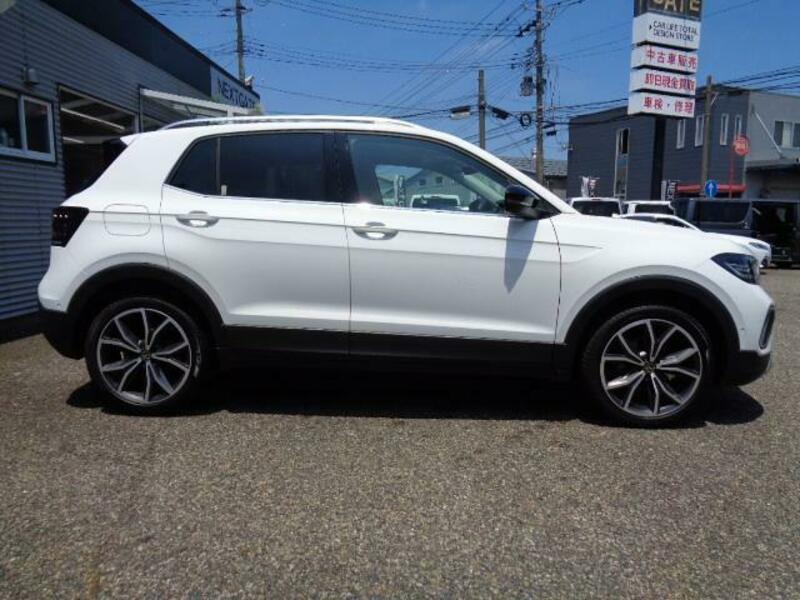 T CROSS
