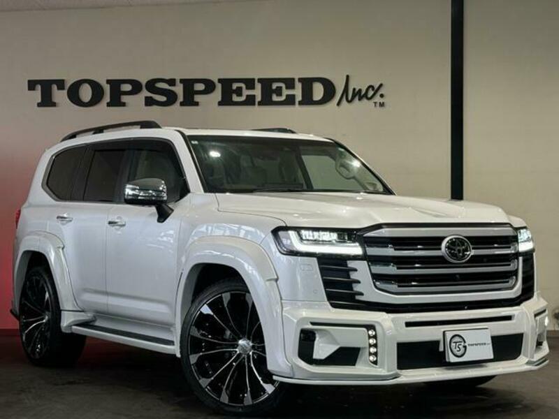 LAND CRUISER
