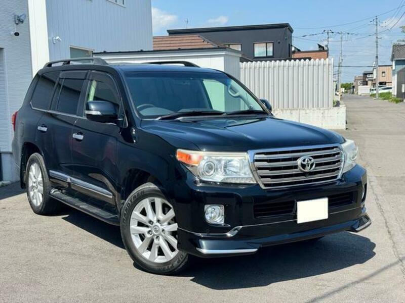LAND CRUISER