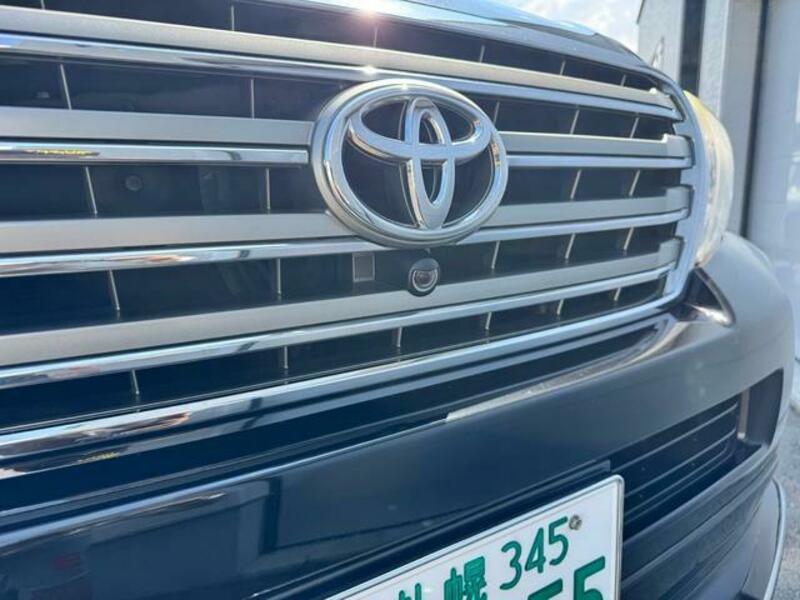 LAND CRUISER