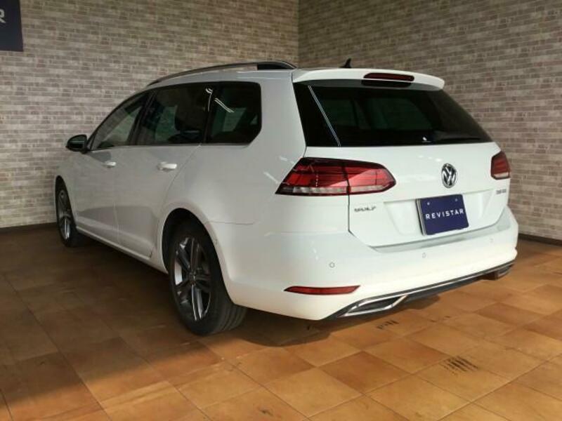 GOLF VARIANT