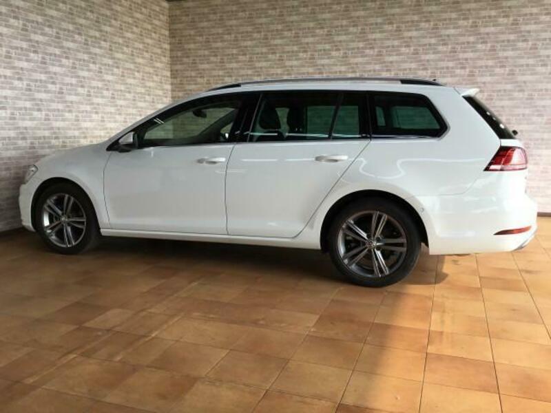 GOLF VARIANT