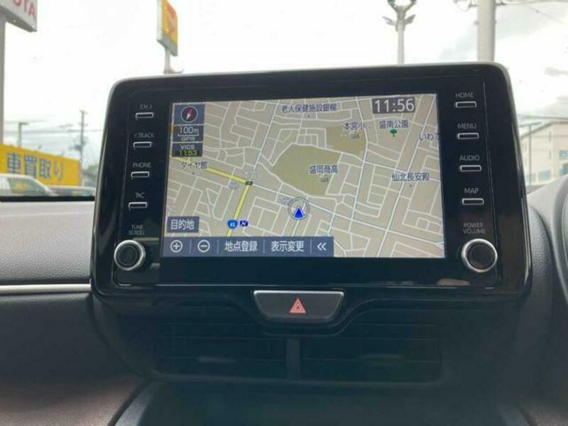 YARIS CROSS