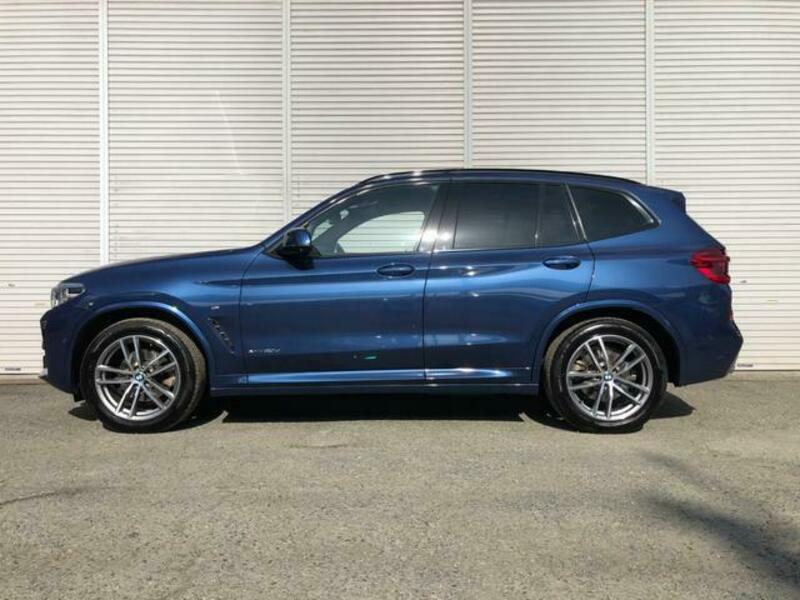 X3