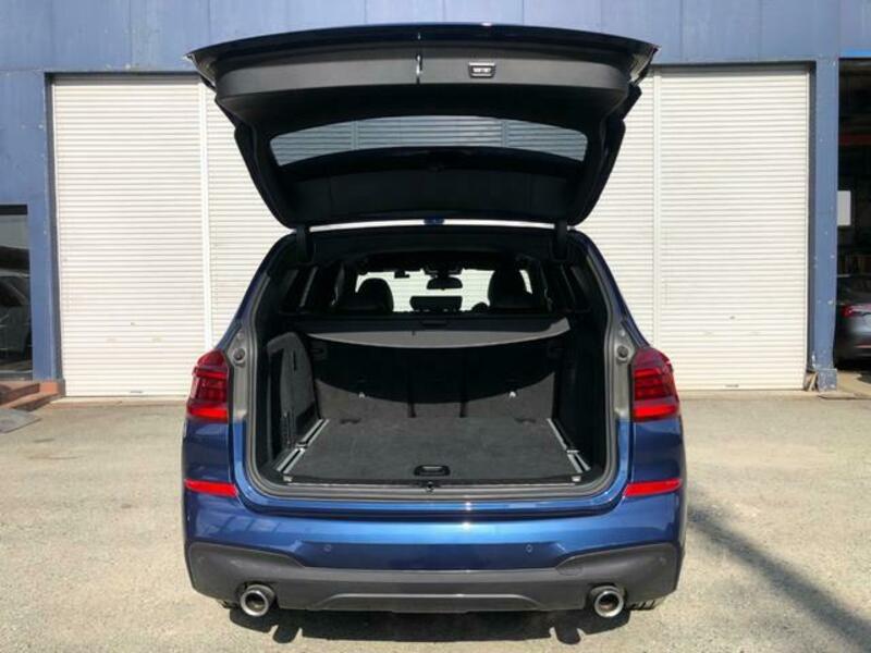 X3