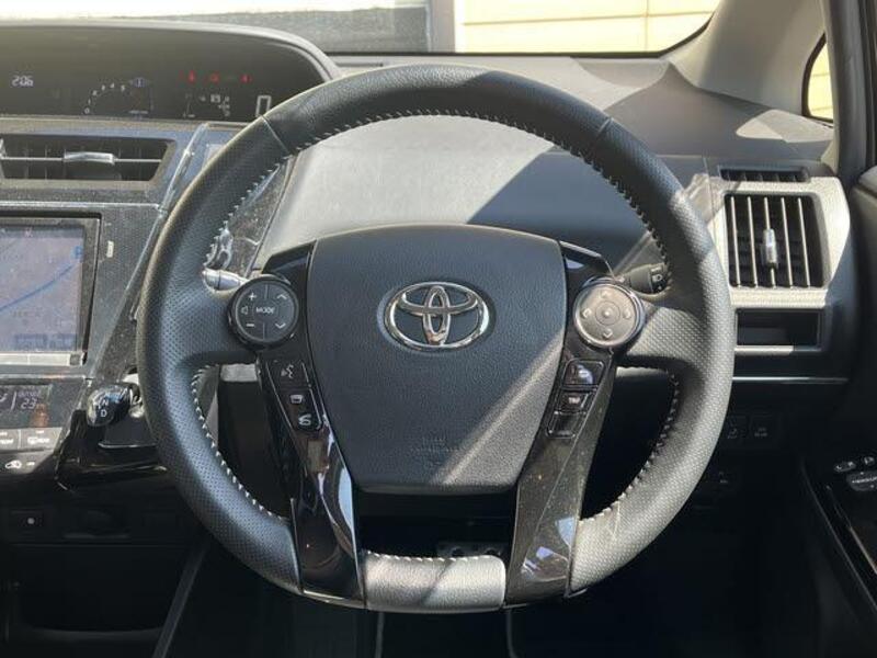 PRIUS ALPHA
