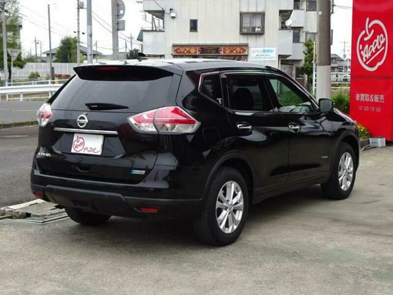 X-TRAIL