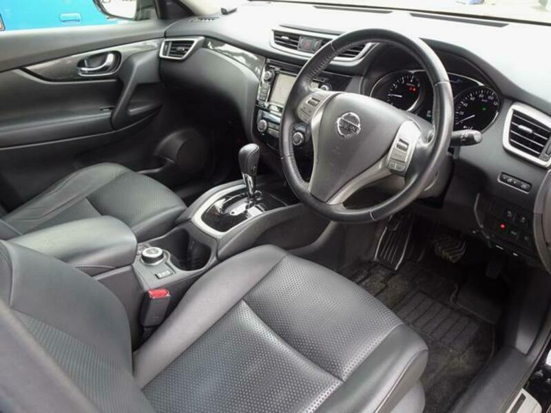 X-TRAIL