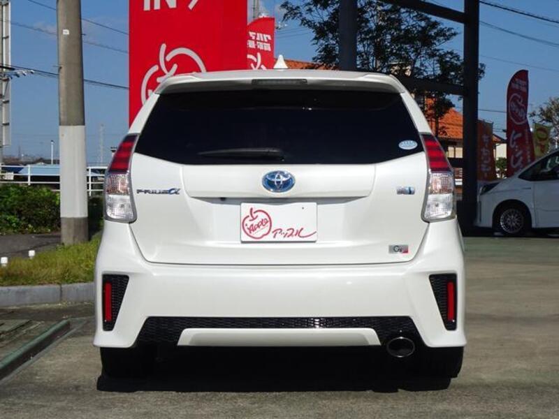 PRIUS ALPHA