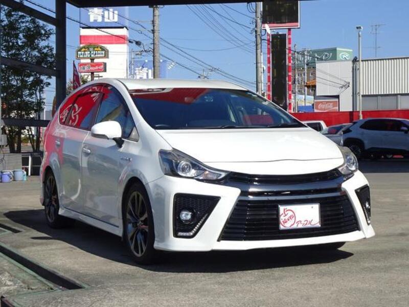 PRIUS ALPHA