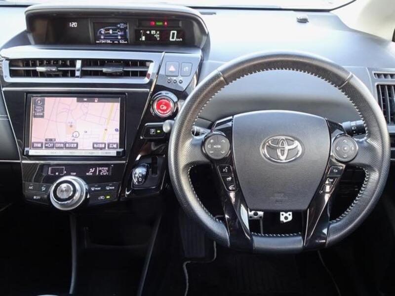 PRIUS ALPHA