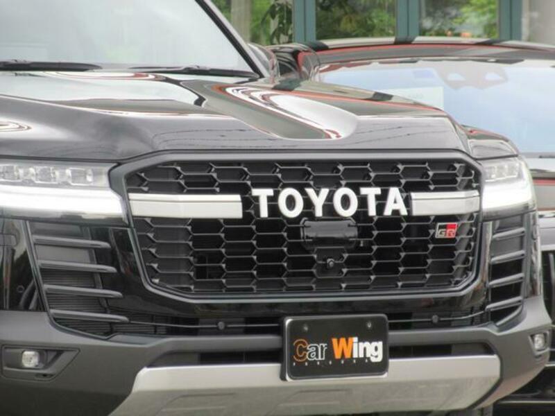 LAND CRUISER