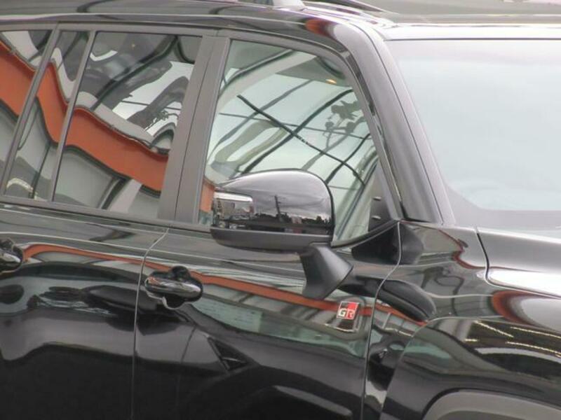LAND CRUISER