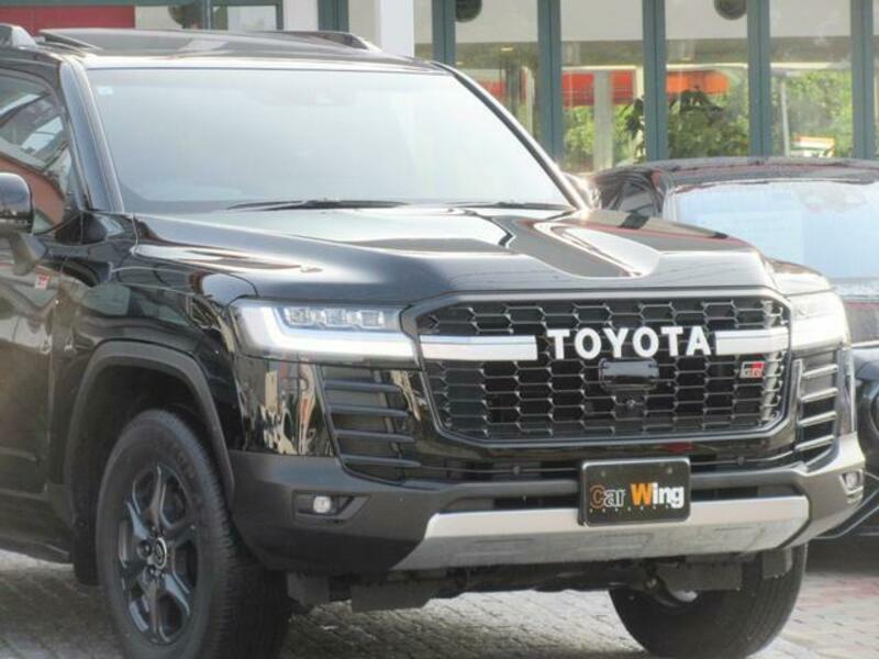 LAND CRUISER