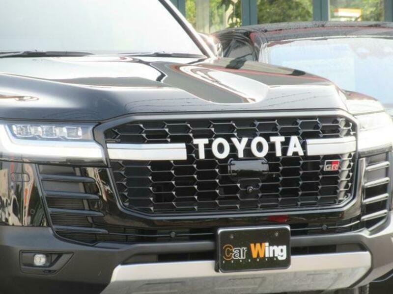 LAND CRUISER
