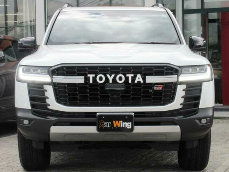 LAND CRUISER