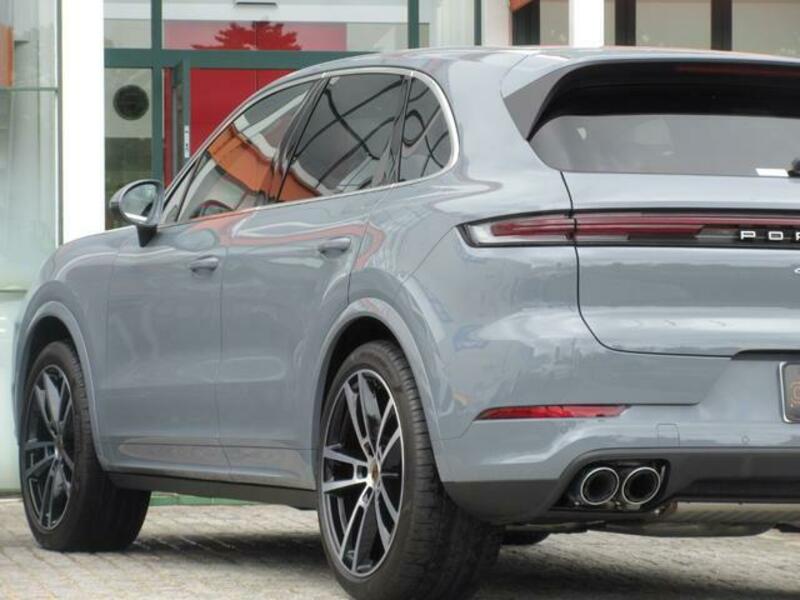 CAYENNE