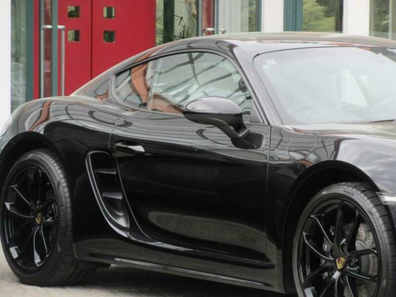 718 CAYMAN