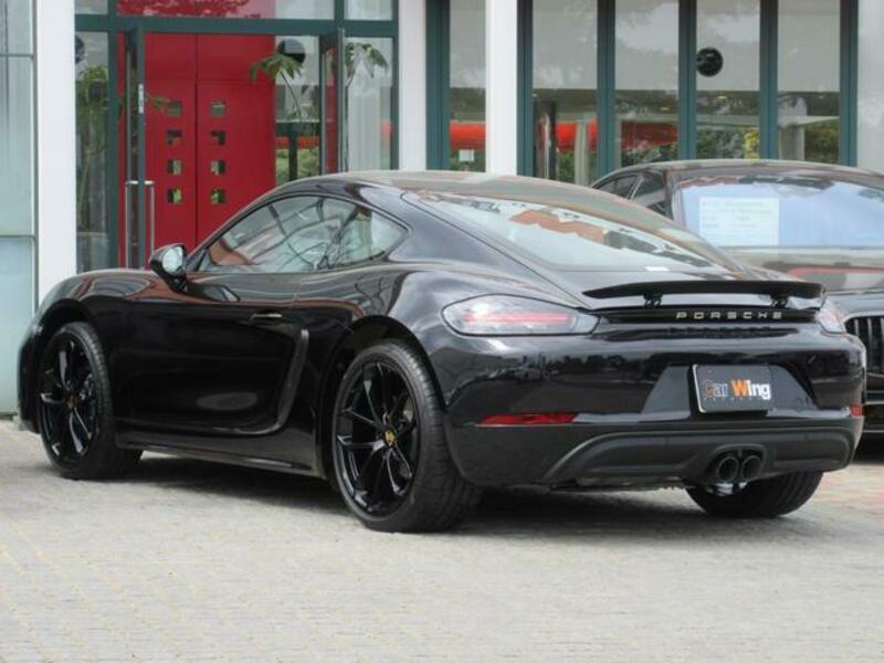 718 CAYMAN