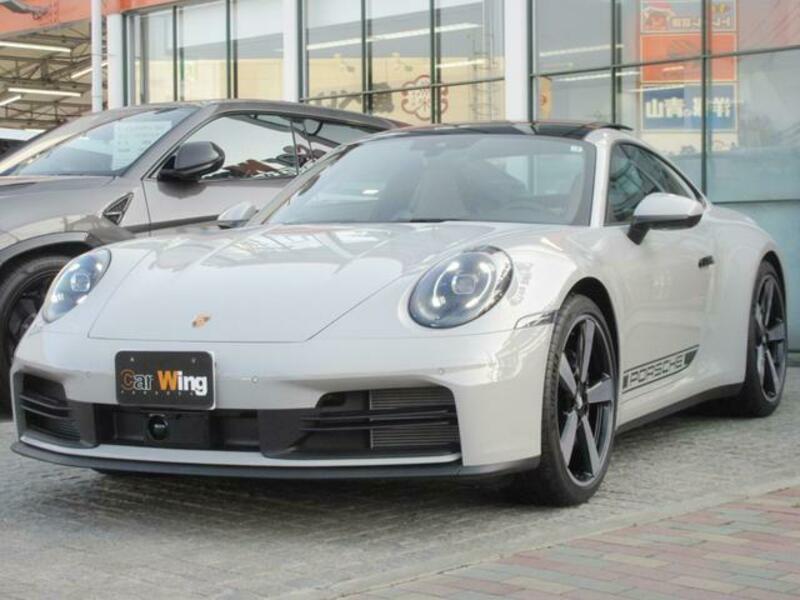 PORSCHE 911