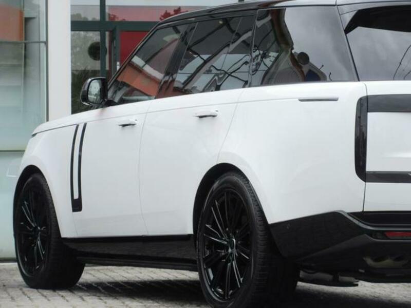 RANGE ROVER