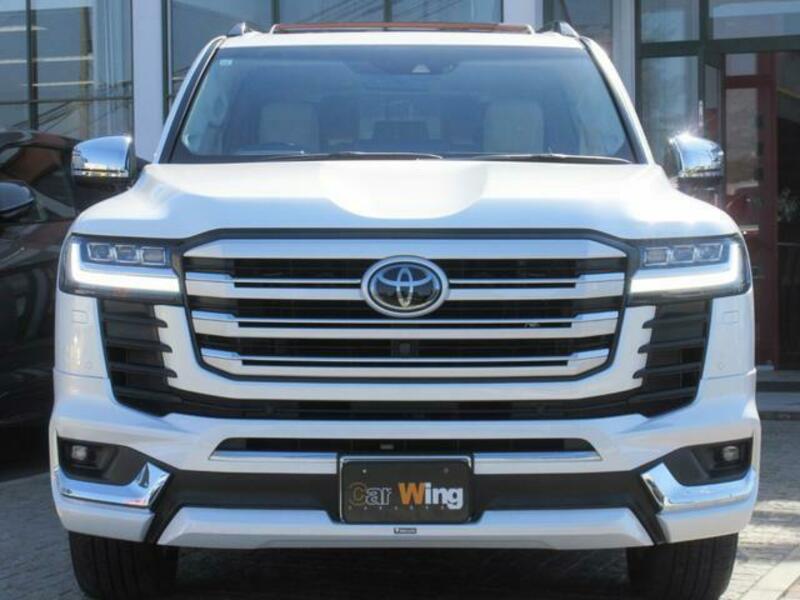 LAND CRUISER