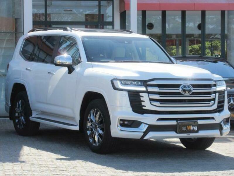 LAND CRUISER