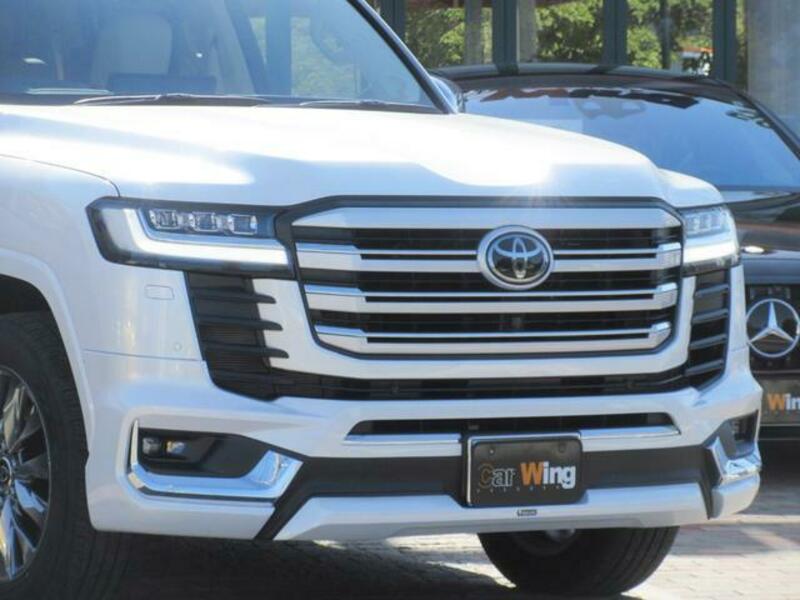 LAND CRUISER