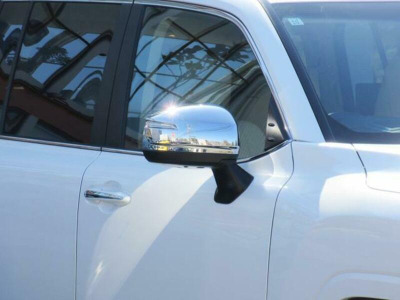 LAND CRUISER