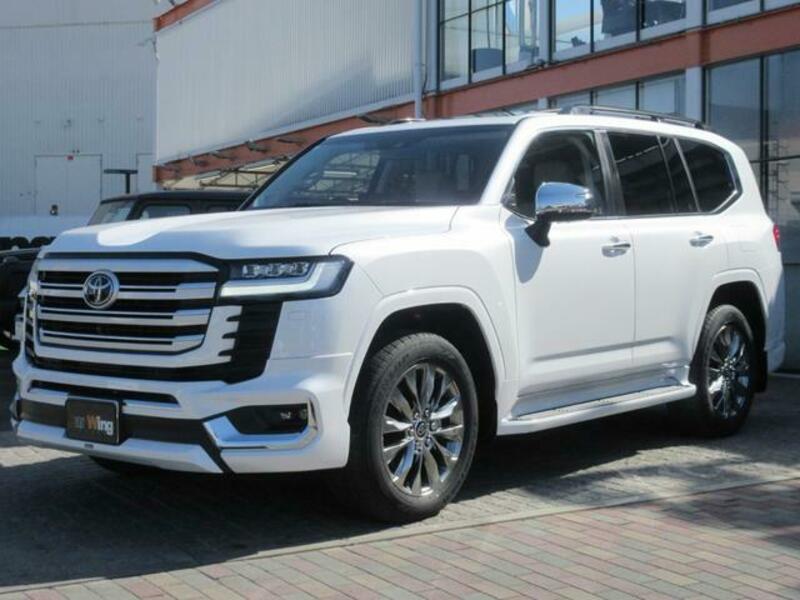 LAND CRUISER
