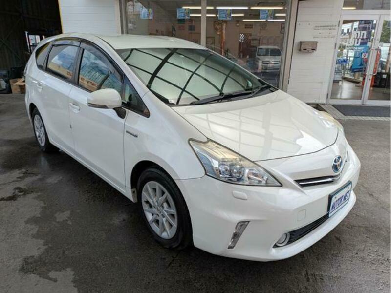 PRIUS ALPHA