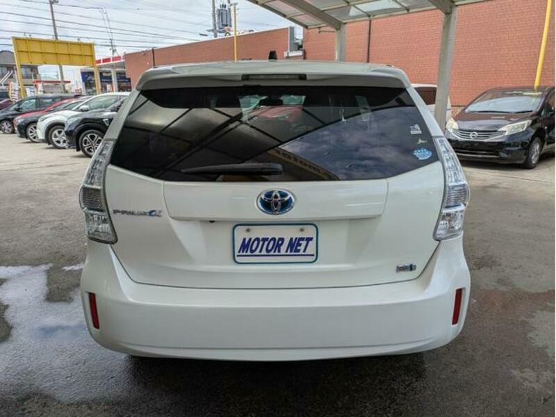PRIUS ALPHA