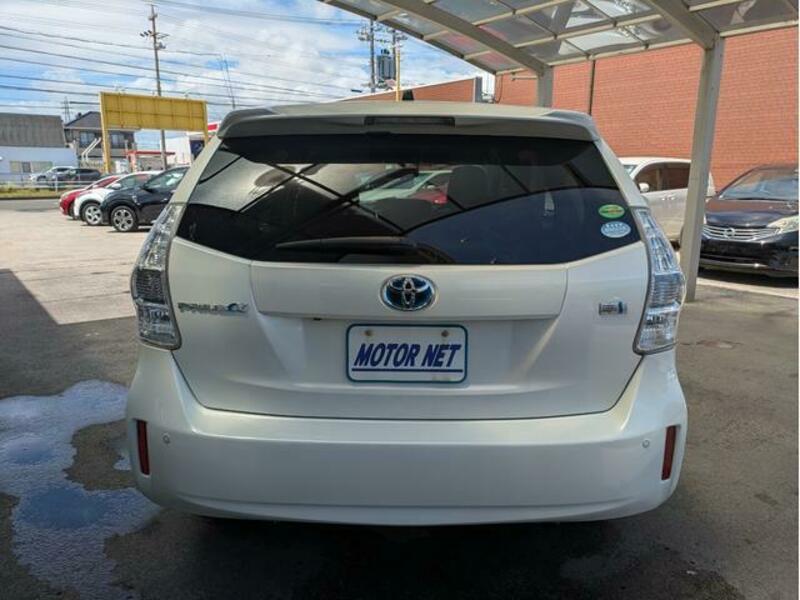 PRIUS ALPHA