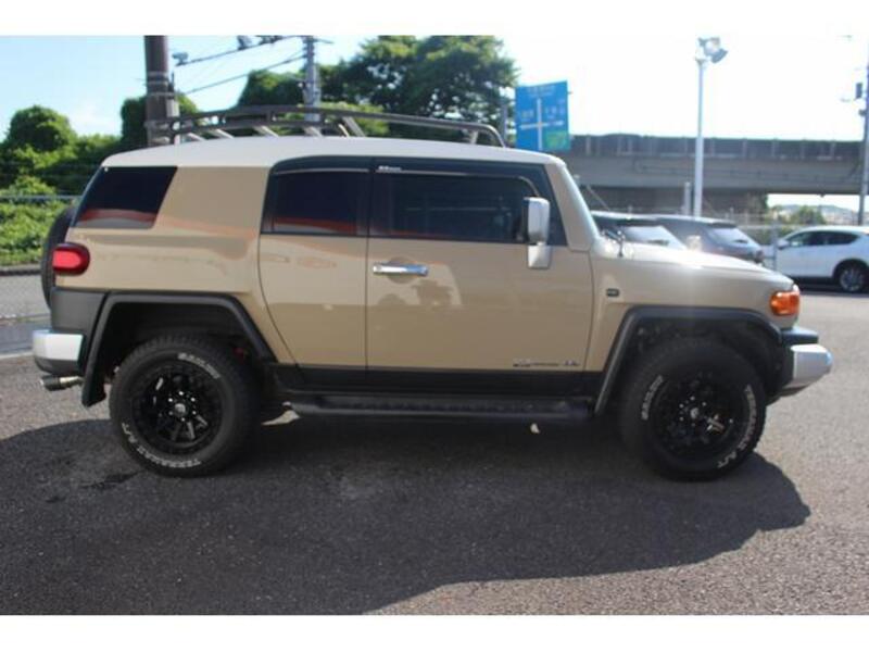 FJ CRUISER
