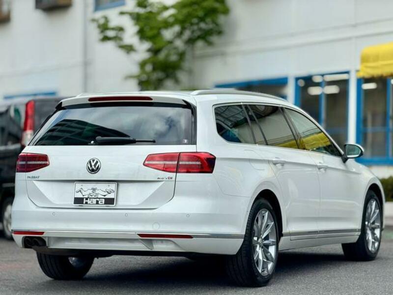 PASSAT VARIANT