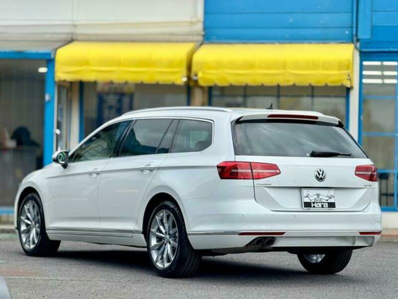 PASSAT VARIANT