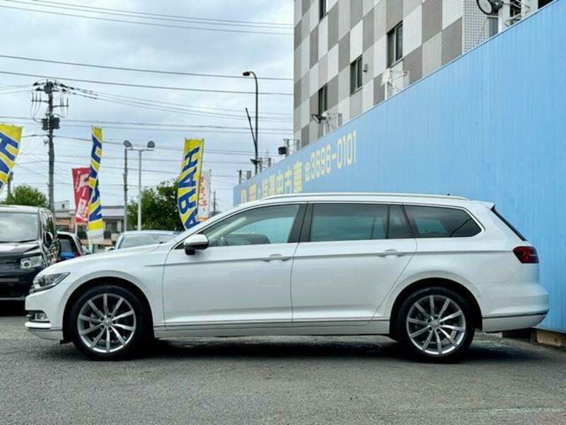 PASSAT VARIANT