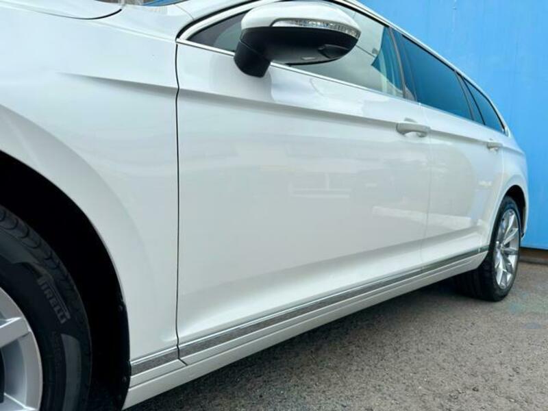 PASSAT VARIANT