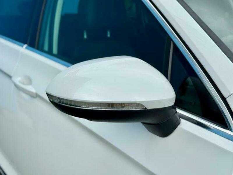 PASSAT VARIANT