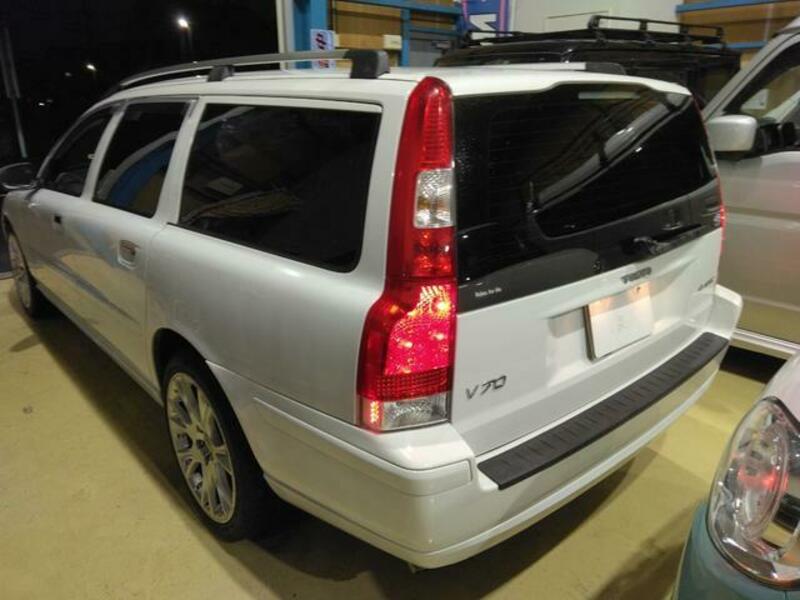 V70