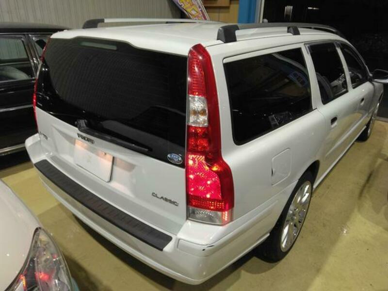 V70