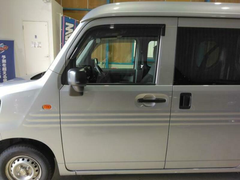 N-VAN