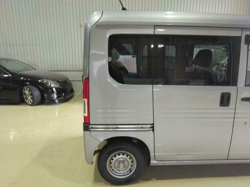 N-VAN